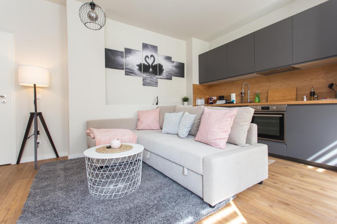 Fullhouse - Zwickau - F45 Apartments - Smarttv - Nespresso Esterno foto